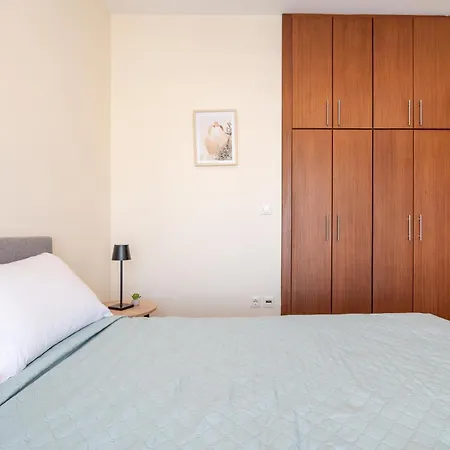 דירה Comfort - 3 Min Walk To & Town - Iii