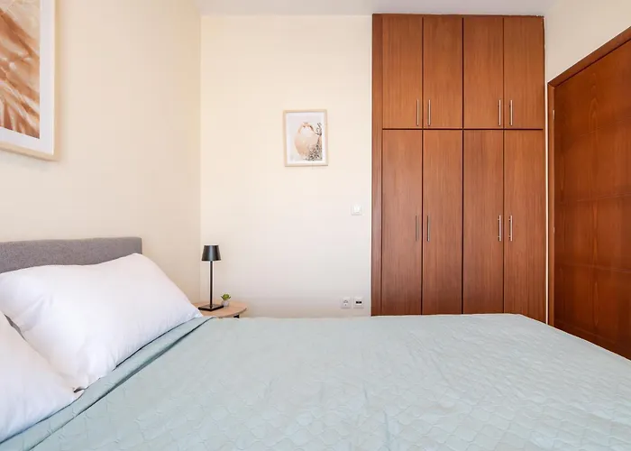 דירה Comfort - 3 Min Walk To & Town - Iii
