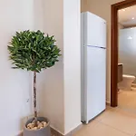 Comfort - 3 Min Walk To & Town - Iii Apartman