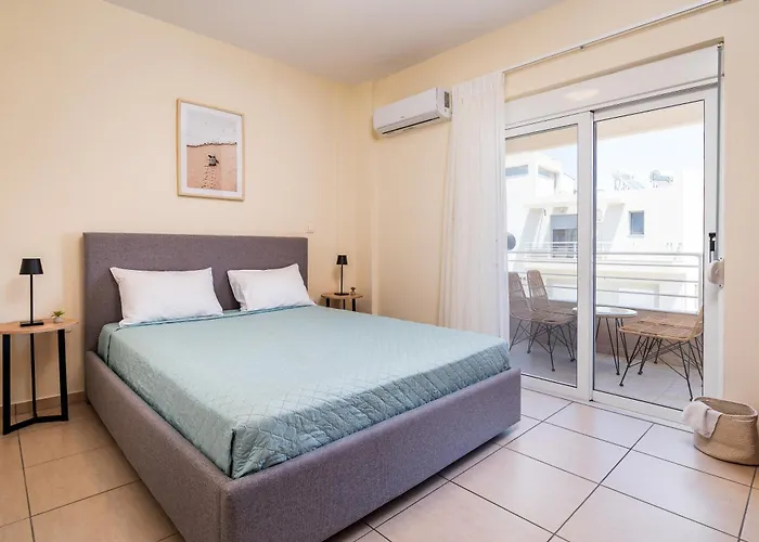 Comfort Stay - 3 Min Walk To Beach & Town - III Kos Town