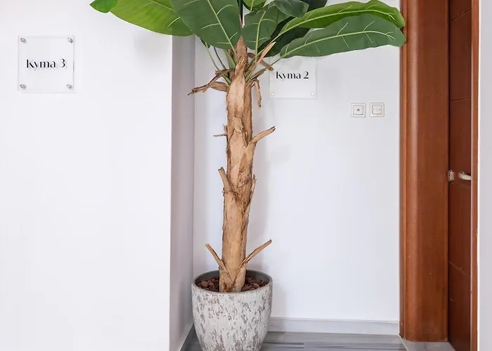 Town, 3 Min To - Kyma 3 Apartament