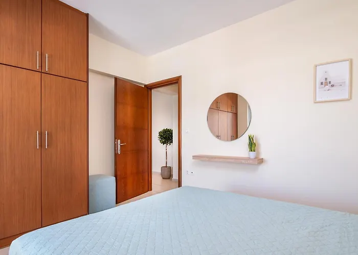 Apartment Comfort Stay - 3 Min Walk To Beach & Town - III Kos Town