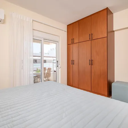 Town, 3 Min To - Kyma 3 * İstanköy