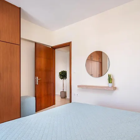Apartamento Comfort - 3 Min Walk To & Town - Iii Cos