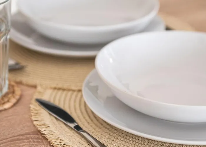 Town, 3 Min To - Kyma 3 Kosz