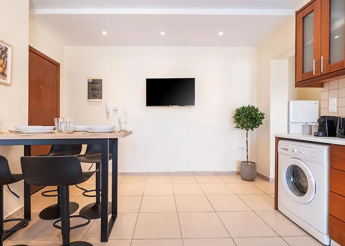 Town, 3 Min To - Kyma 3 Kosz