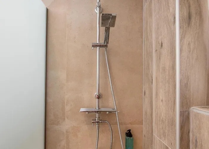 Town, 3 Min To - Kyma 3 Apartman Kosz